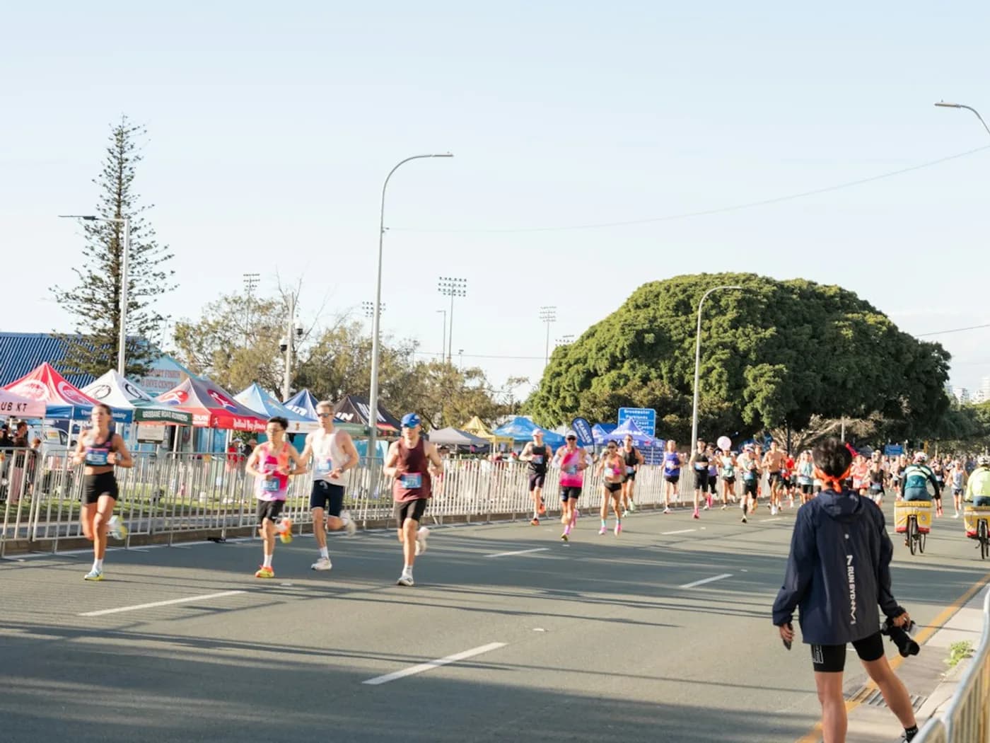 Coureurs et public lors d'une course populaire